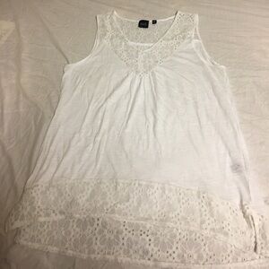 Blue Saks Fifth Avenue Sz Medium Sleeveless Top🤍